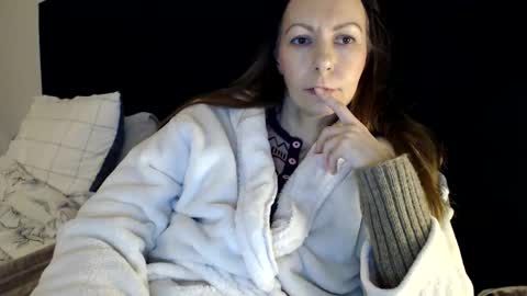 sexysexyhotwetpinkredpussy online show from April 3, 8:27 pm