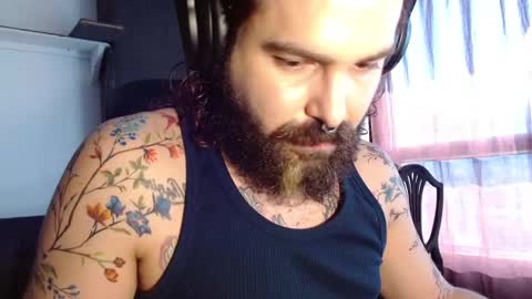 Snapshot of kingcat420 chatting on October 2, 8:18 pm Jake online show from October 2, 8:18 pm