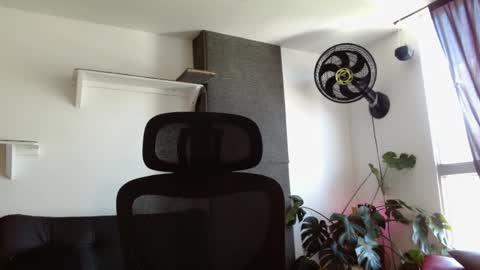 Snapshot of kingcat420 chatting on January 12, 2:52 pm Jake online show from January 12, 2:52 pm