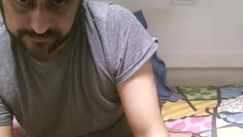  ivano corona  online show from April 22, 4:58 pm