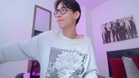 kingdanny_8 online show from December 15, 4:30 am