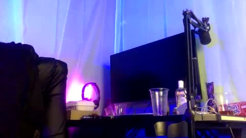 loyal fuck online show from December 5, 3:31 am