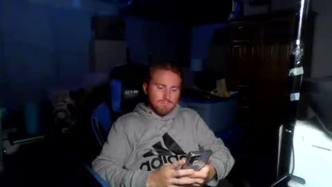 Master  King Tommy online show from July 17, 7:10 am