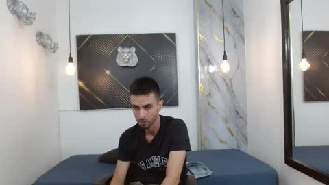 KING  online show from March 9, 3:22 am