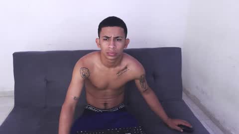 DOMINANT ALPHA KINGS online show from June 9, 4:39 pm