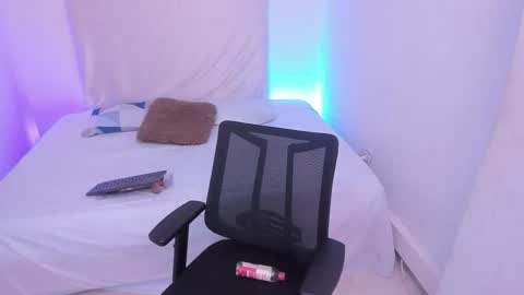 sebastian online show from September 29, 1:32 pm