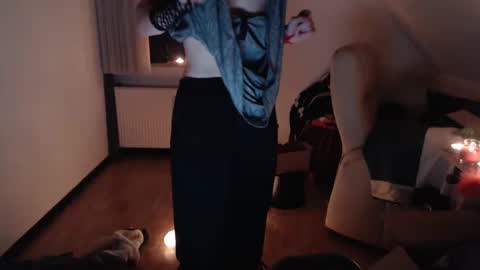 kinkeysole online show from January 31, 12:17 am