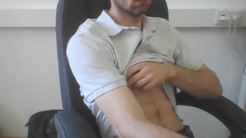 Max online show from April 27, 12:36 pm