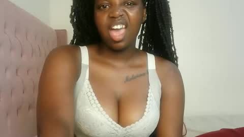 Lola online show from February 13, 1:53 am