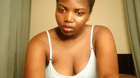 Snapshot of kinky_lola1 chatting on September 16, 5:38 pm Lola online show from September 16, 5:38 pm