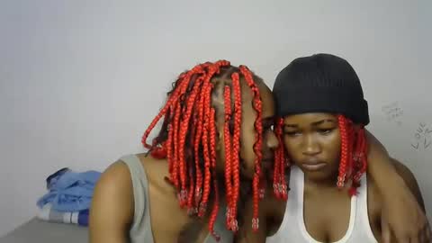 Cupshee and cushey online show from September 15, 11:55 am