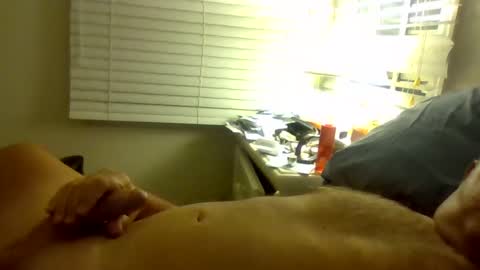 Snapshot of kinkybill1000 chatting on February 27, 4:35 am kinkybill1000 online show from February 27, 4:35 am