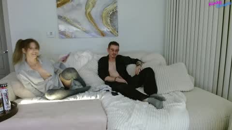 KinkyCouple0025 online show from January 1, 6:15 am