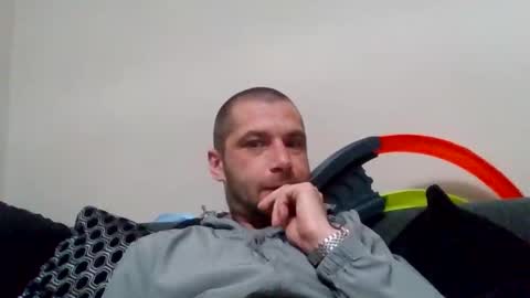 kinkycouple147 online show from March 27, 7:15 pm