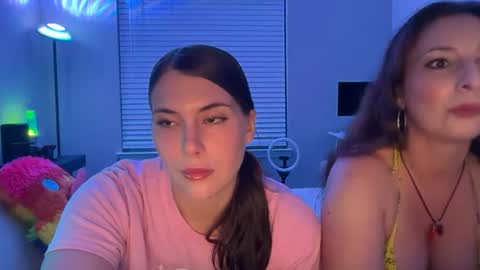 kinkycreative online show from July 16, 4:38 am