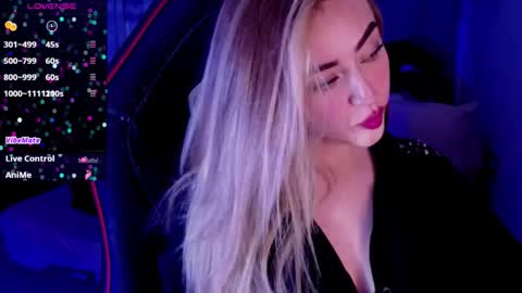  Sara  online show from February 7, 4:04 am