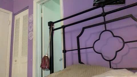 Bunniii online show from April 6, 5:36 pm