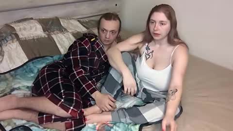 kinkyqueenandpet95 online show from February 3, 4:25 am