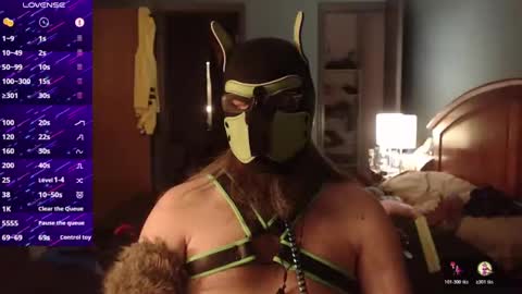 kinkywolf87 online show from October 28, 5:08 am