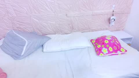 kinkyy_redhead online show from March 25, 1:40 pm