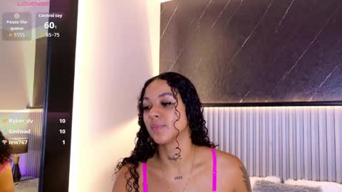  CALL ME KINSLEY  online show from April 17, 5:10 am