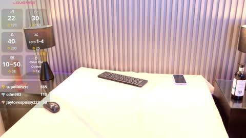  CALL ME KINSLEY  online show from April 11, 7:45 am