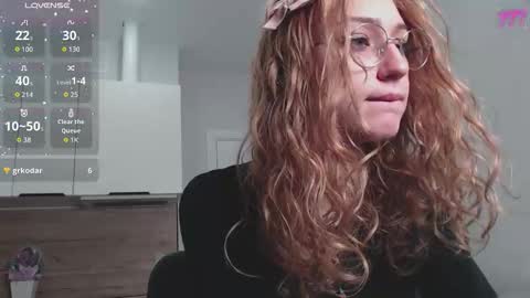 Sophie online show from February 2, 10:50 pm