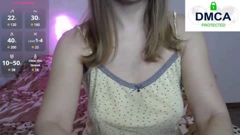 Snapshot of kira_blonde_angel chatting on February 10, 6:31 am Kira online show from February 10, 6:31 am