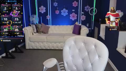 Kira Kennet online show from October 3, 9:06 am