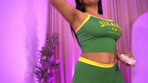 kira krush online show from May 12, 4:32 am