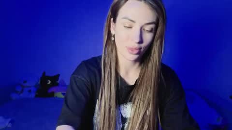 Kira love1 online show from May 5, 7:41 pm