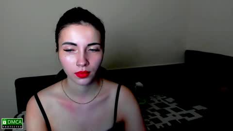 Snapshot of kira_moon_1 chatting on December 7, 11:18 pm Kira online show from December 7, 11:18 pm