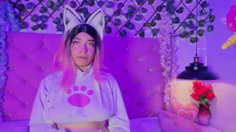 Kira online show from May 7, 9:32 pm