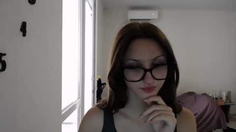 kirakittenn online show from September 15, 12:39 pm