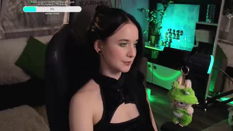 Kira    online show from October 9, 9:20 pm