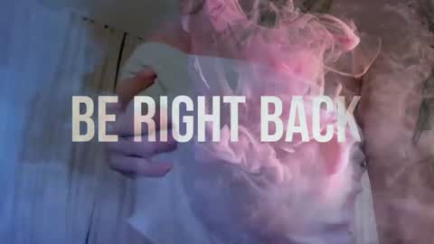 Snapshot of kiralotus chatting on January 30, 8:32 am little vampire online show from January 30, 8:32 am