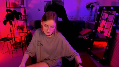 Kira online show from February 18, 2:38 pm