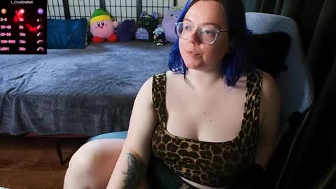 KiraSpitQueen online show from December 20, 3:36 am