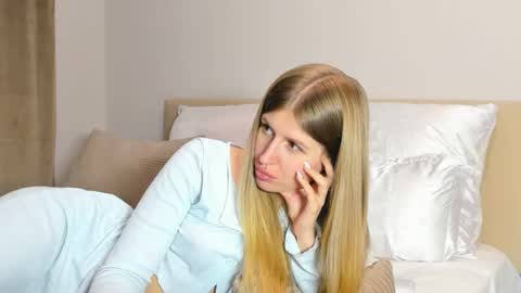 Kira online show from January 15, 7:11 pm