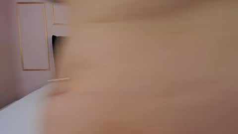 Kirra online show from October 8, 8:20 am