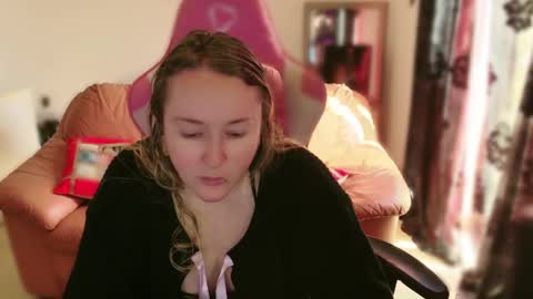 kissica online show from February 17, 8:41 am