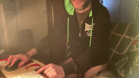 kissofbanned1983 online show from March 7, 11:10 am