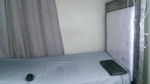 kisssmiles online show from September 28, 5:05 am