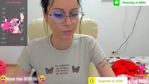Snapshot of kisssnicol chatting on February 20, 4:03 pm kisssnicol online show from February 20, 4:03 pm