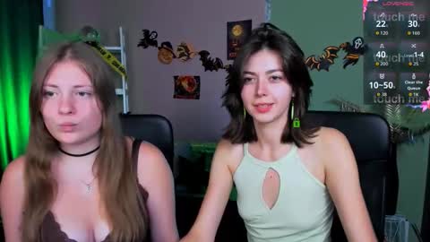 kitniss online show from October 28, 1:56 pm