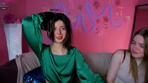 kitniss online show from May 17, 7:12 pm