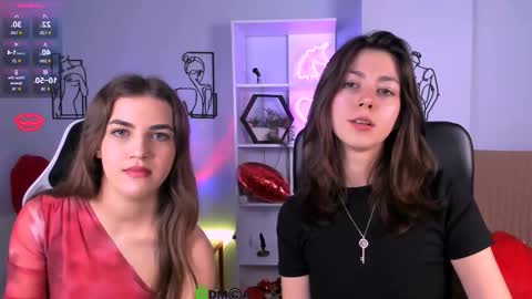 kitniss online show from October 9, 12:21 pm