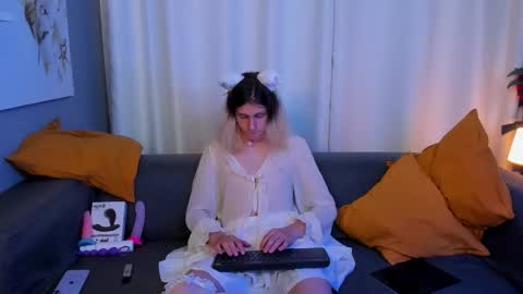 Jackie online show from September 13, 4:09 pm