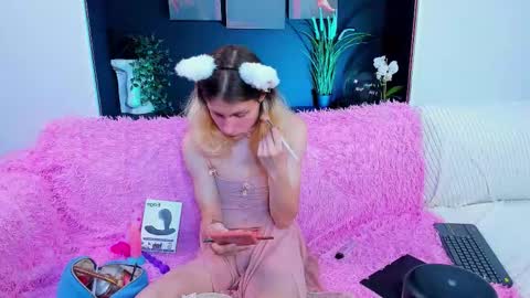 Jackie online show from October 11, 2:54 pm