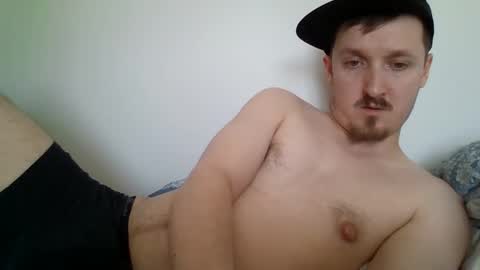 Snapshot of kittenfoxxx chatting on February 23, 7:28 pm kittenfoxxx online show from February 23, 7:28 pm